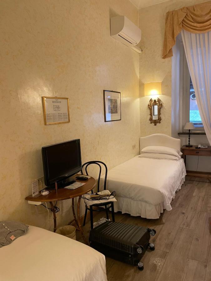 Hotel Fontana Roma Esterno foto
