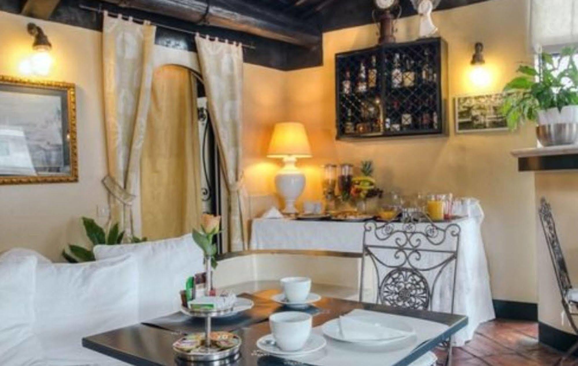 Hotel Fontana Roma Esterno foto